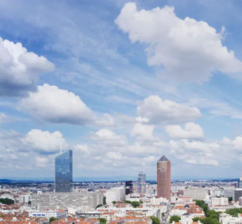 vue de Lyon vue du ciel avec un drone